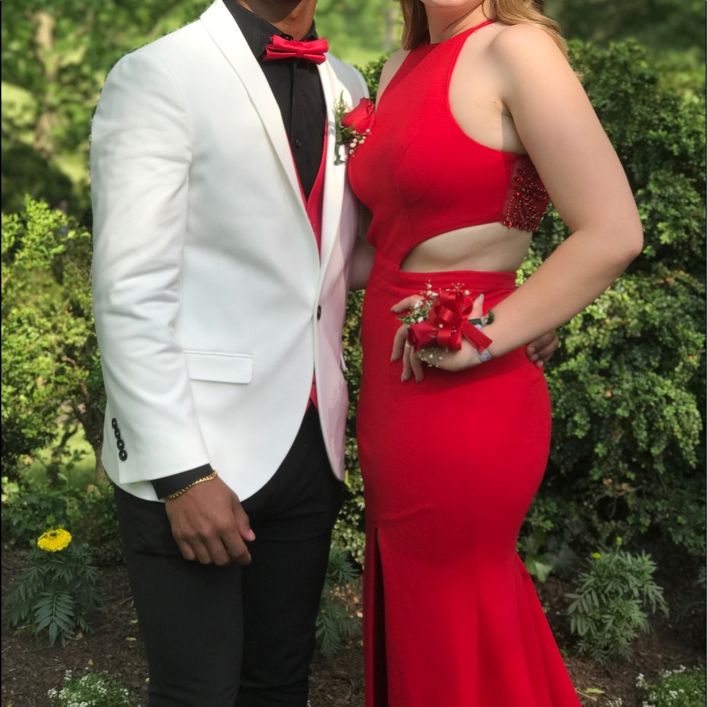 Sherri Hill Red Prom Dress - Picture 5 of 6
